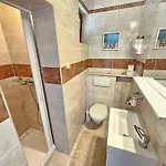 Apartament In 15388 Novi Vinodolski