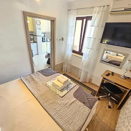 In 15388 Apartman *